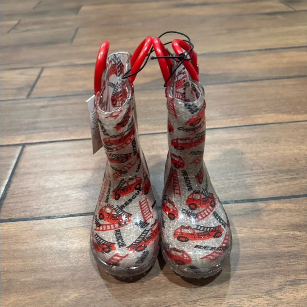 KOMFOR ME Red fire truck light up rain boots size 7